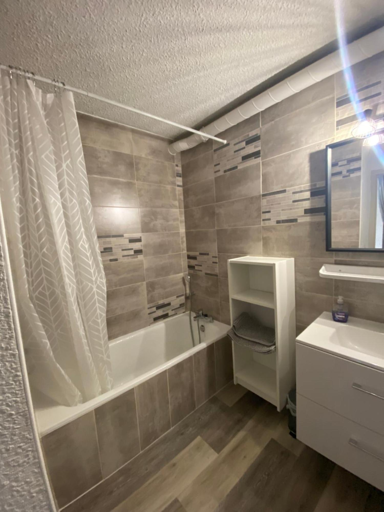 Apartment 50m2 Vue Imprenable Avec Garage Draps Et Serviettes Compris *